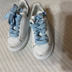 Alexander McQueen Kids Size:28D White Sneakers with Light Blue Laces